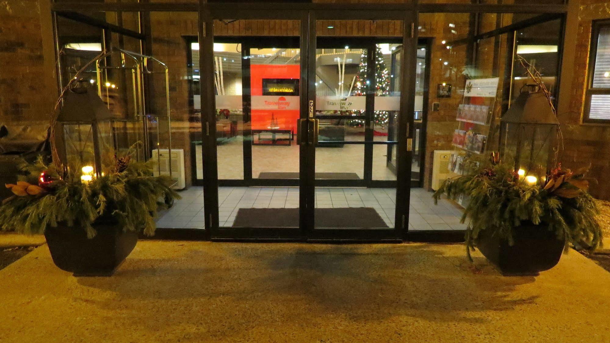 Travelway Inn Sudbury Exterior foto